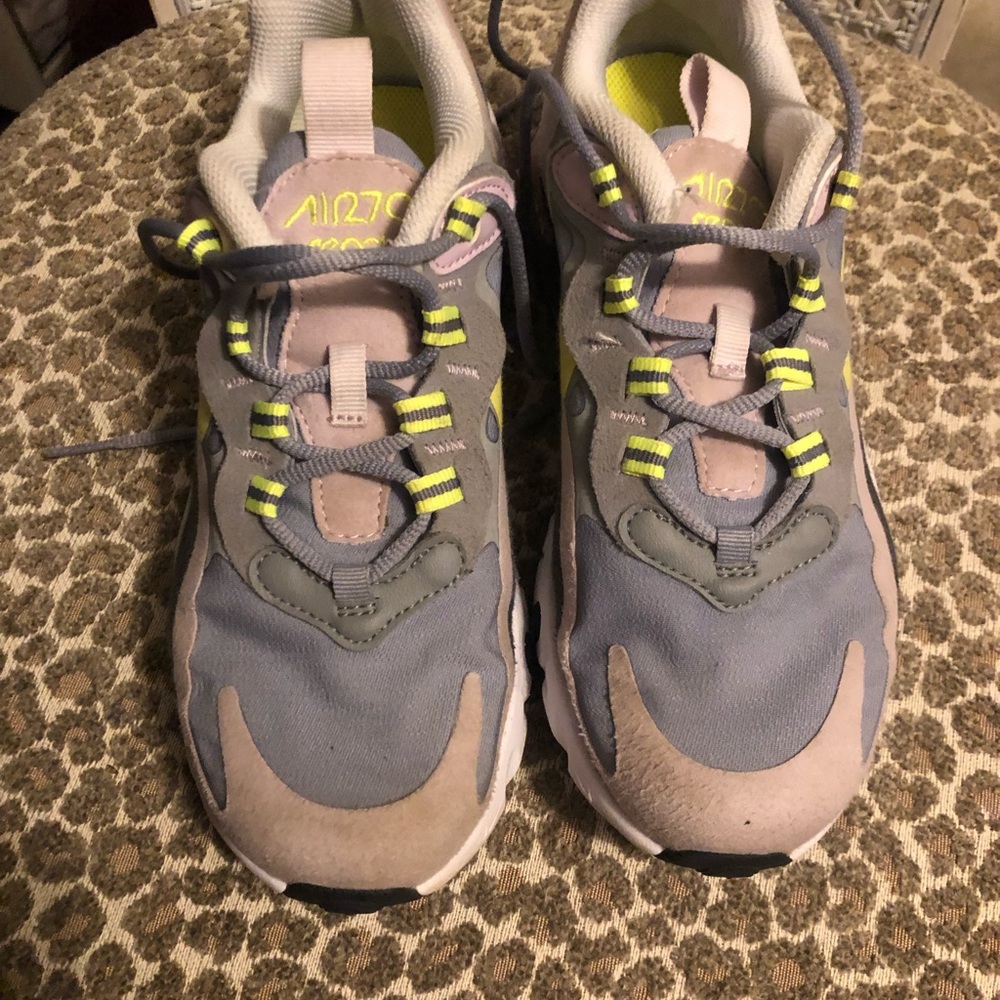 *** Girls Nike Air Max *** SZ 3.5